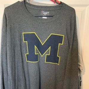 NWOT University of Michigan Champion XL